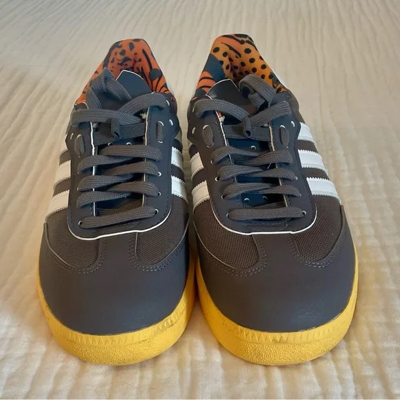 adidas gazelle silver green womens Adidas Velosamba Leather Shoes - Black
